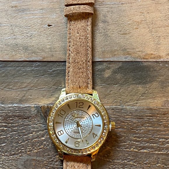 New Geneva Fashion Diamond Cork Band Watch - Picture 3 of 7